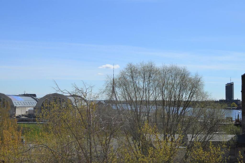 Luxury Apartment With A Balcony And View In Riga Old Town Esterno foto
