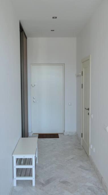 Luxury Apartment With A Balcony And View In Riga Old Town Esterno foto