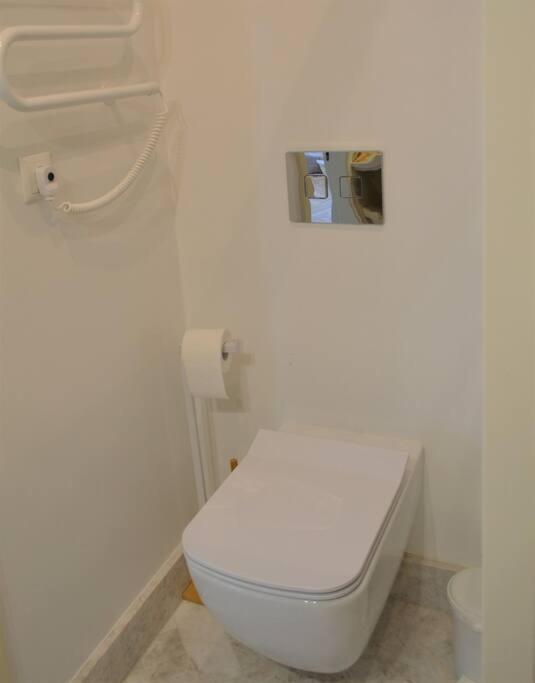 Luxury Apartment With A Balcony And View In Riga Old Town Esterno foto